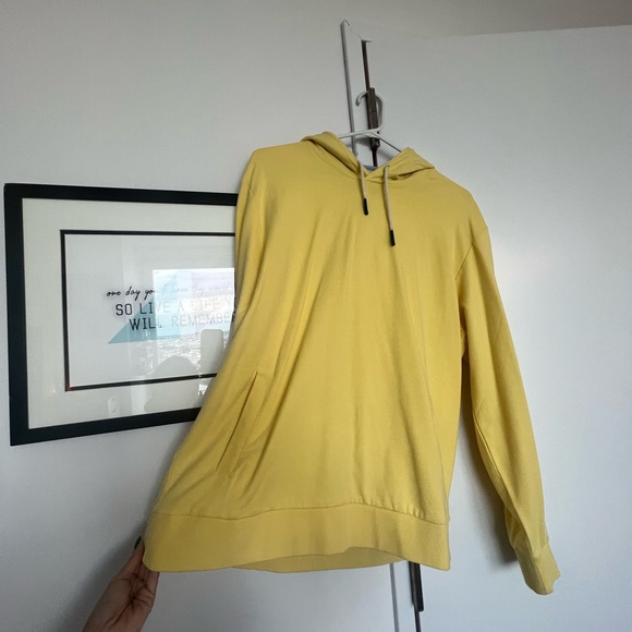 Bonobos Large Yellow Sweatshirt (lavender inside hood) - Picture 5 of 7